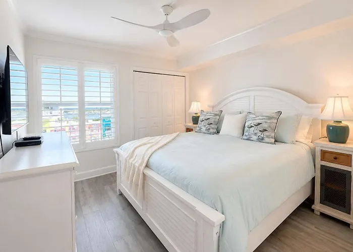 Seaspray Serenity 621 Pristine Gulf-front *